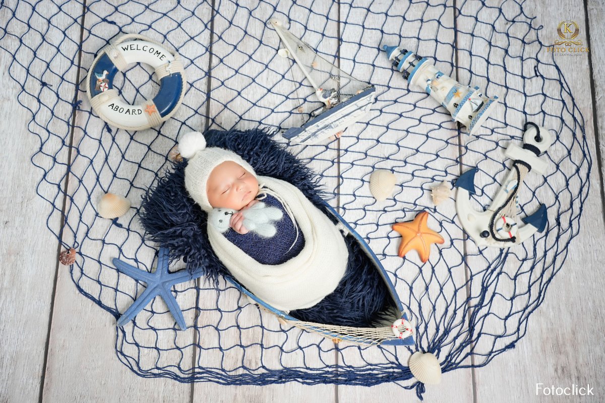 Newborn-Photoshoot sailor theme